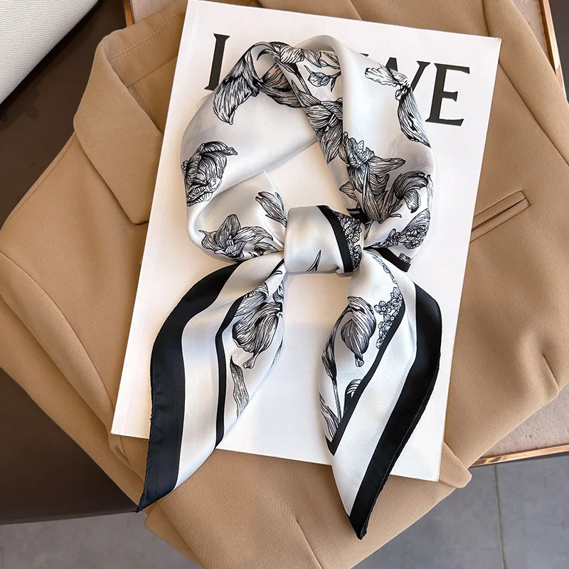 70*70cm Luxury Floral Print Si - Silk Neck Scarf recension och pris