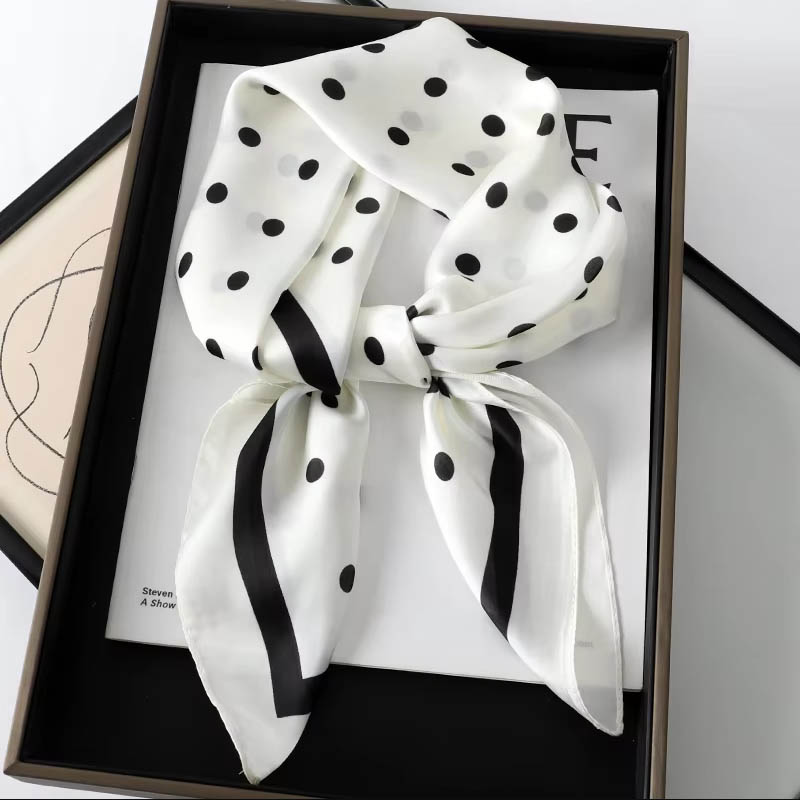Luxury Lady Hair Dot Scarf Fem - Head Wrap Turban recension och pris